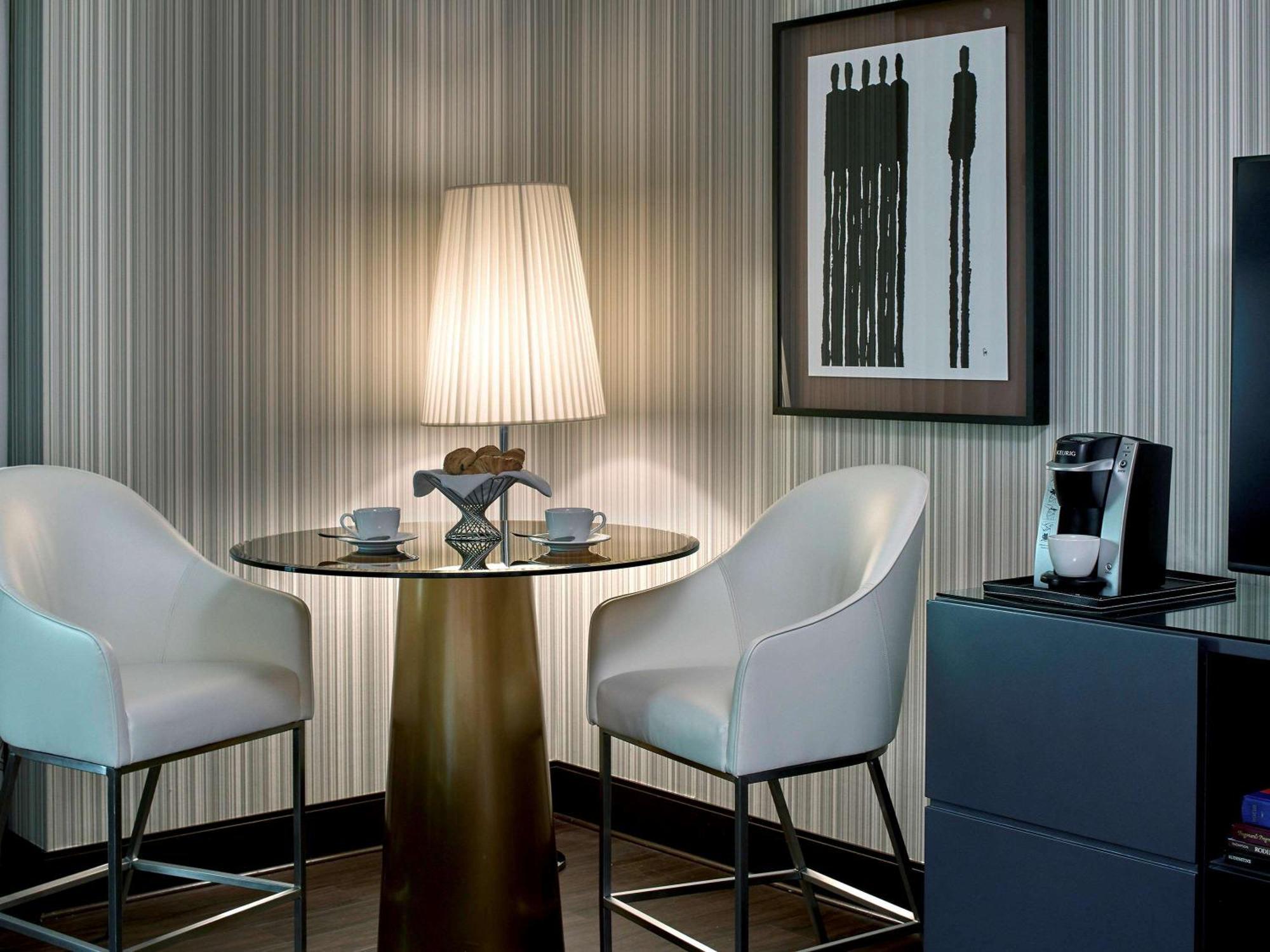 Sofitel Philadelphia At Rittenhouse Square Exterior photo